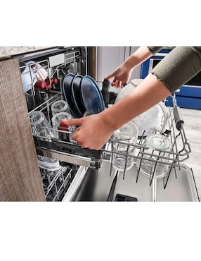 Lavavajillas de piso Kitchenaid 16 servicios KDTM604KPS